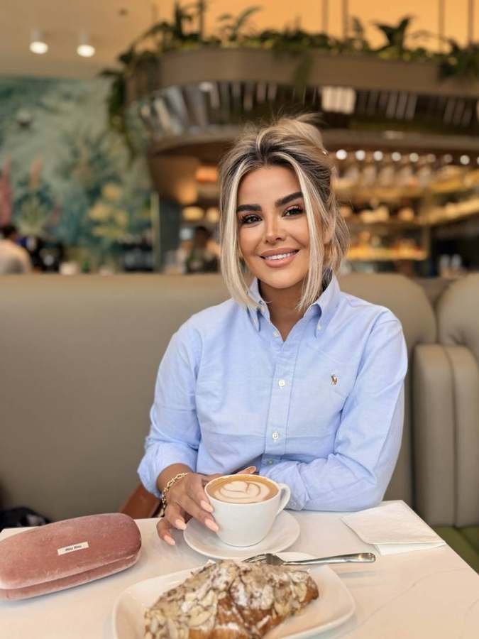 Coffee run — casual chic