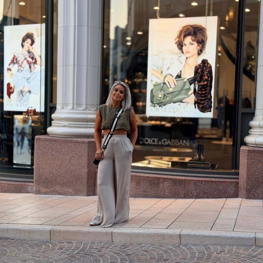 Storefront — olive top